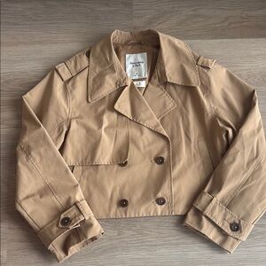 Abercrombie & Fitch Cropped Trench Coat